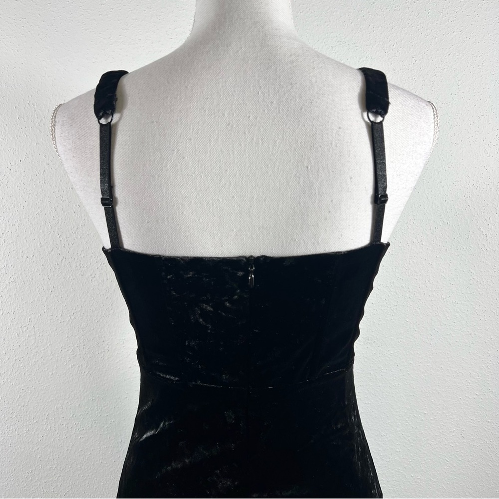 NWT GUESS Gianna Velour Dress - Picture 6 of 6